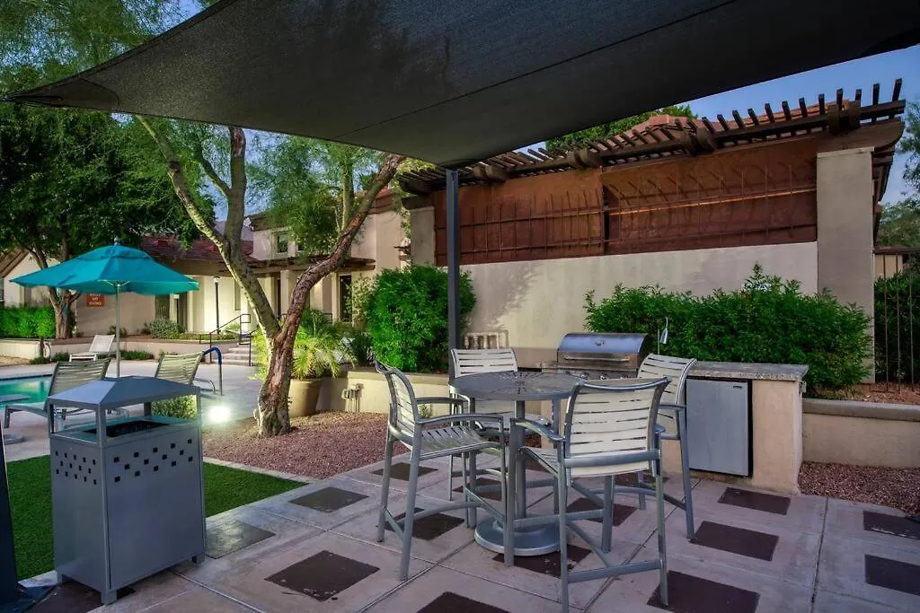 Modern 2-Br Condo Near Kierland Commons Scottsdale